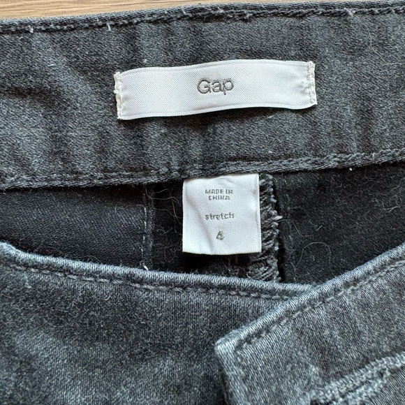 GAP Gray Cigarette Low Rise Ankle Pant - Picture 3 of 6
